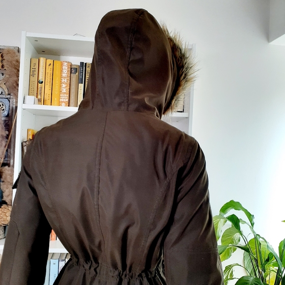 1 Madison Women's Faux Fur Hooded Parka Jacket - Picture 9 of 14